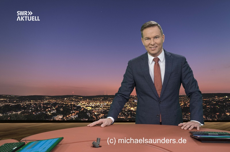 Michael Saunders, Radio und TVModerator